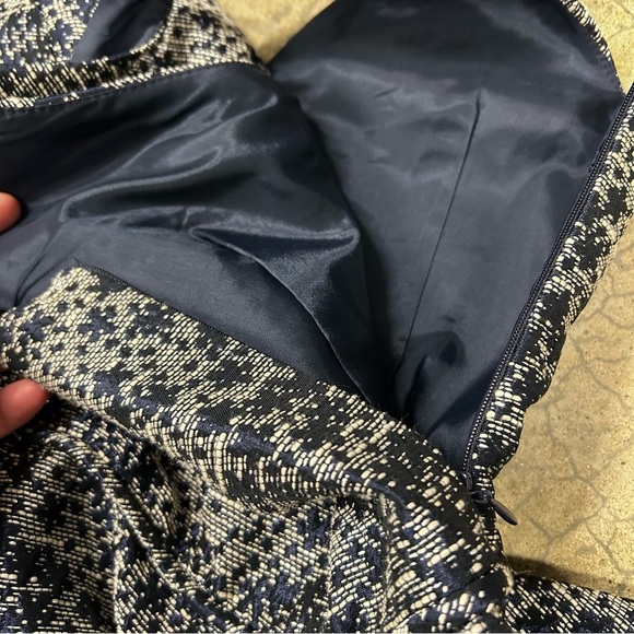 Trina Turk Womens 6 Fairlawn Floral Jacquard Dress Navy Blue Fit Flare EUC Lined - Picture 7 of 8